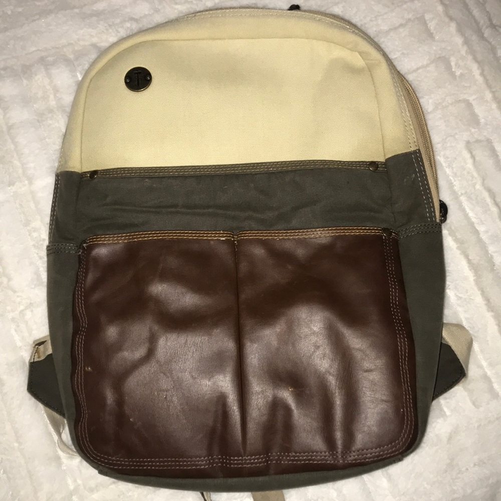 Focused space tan backpack with laptop holder